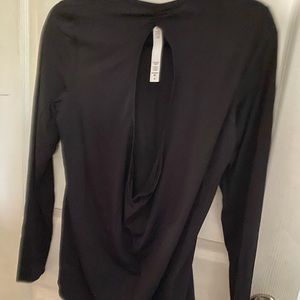 NWOT Lululemon black open back long sleeve top black 6